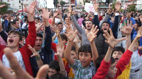 Русские фанаты - спецназ ФСБ