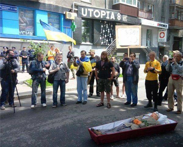 Убожество «украинских» некрофилов