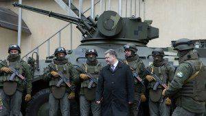 Порошенко себя подстраховал