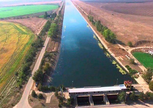 Порошенко готовит мегазраду: Снятие водной блокады против Крыма