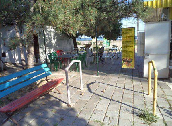 В поселке Курортное Феодосийского района пансионат ограничил доступ отдыхающих к пляжу