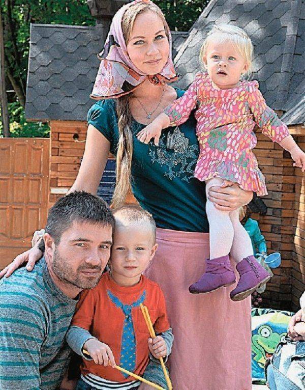 Из моделей в деревню, в глушь!