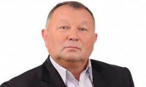 Михаил Апостол настучал в СБУ на храм в Полтаве: На фреске Петр I топчет желто-синий флаг