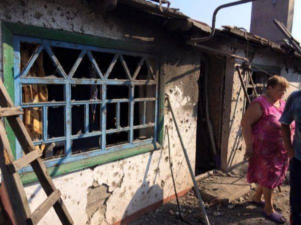 Сволочи: Украинские войска подвергли Донецк мощному обстрелу