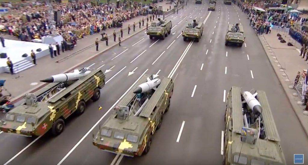 Парады Порошенко от Шария