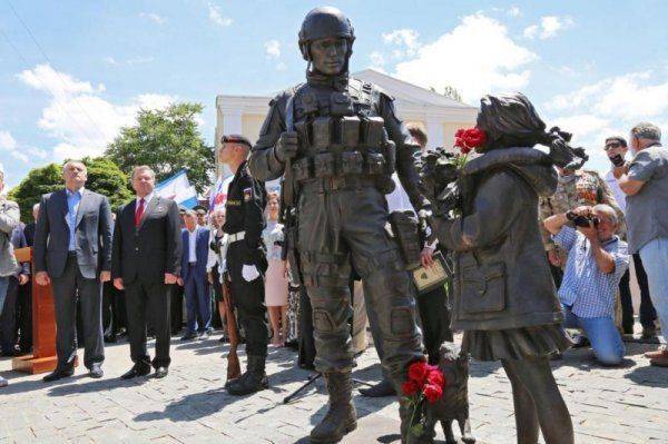 «Солдат и девочка», или цинизм украинской лжи