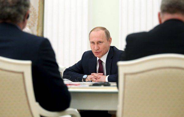 Россию ждут два сценария развития в ближайшие десять лет