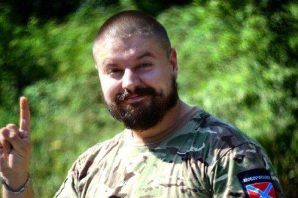 Порошенко скоро станет перед выбором – или воевать, или уходить. Он выберет первый вариант