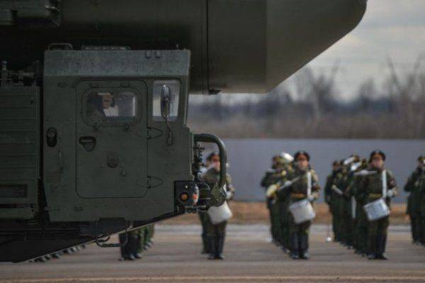 «Обнажил я бицепс ненароком»: Путин предупреждает Запад