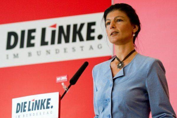 В Германии устроили травлю Сары Вагенкнехт за интервью Russia Today и высказывания о Меркель как марионетке США  