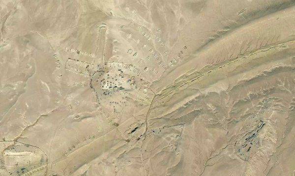 Бои за авиабазу Тияс