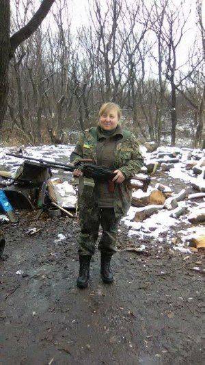 УкроИГИЛ: «Герой АТО» хвастается отрубленной рукой ополченца