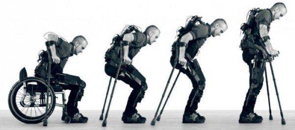 В России парализованные пациенты сделали первые шаги с помощью экзоскелетов