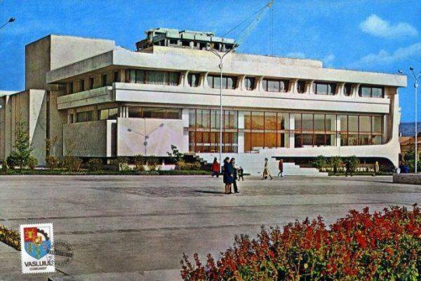 Реквием по Чаушеску. И Украине