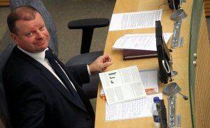 2020: Литва без штанов, но с автоматом