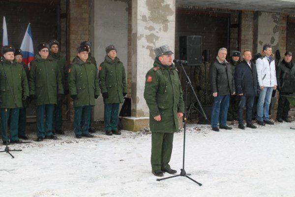 Западный военный округ поздравил Ивангород с 23 февраля