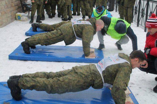 Военный праздник на Нарве или сдержанный ответ на провокации НАТО