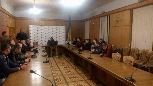 Разгон «блокады» как шанс для Львова на выход..