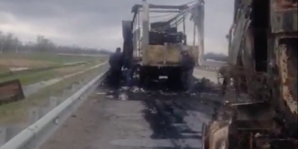 В Дагестане сожгли фуры водителей, отказавшихся участвовать в акции против "Платона"