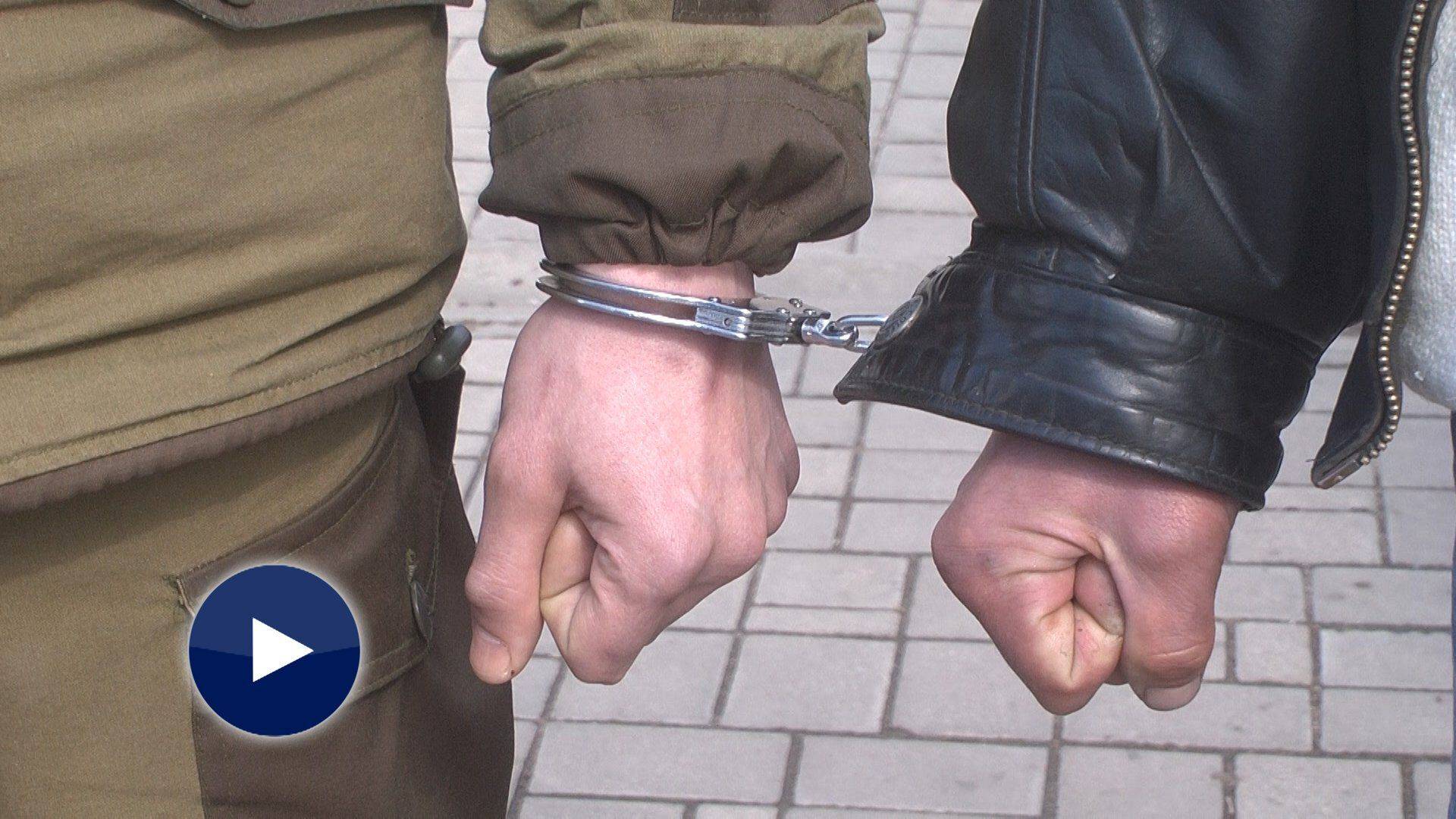 В Донецке бугай с ножом выхватил у бабушки кошелёк. Не поверите, что было потом