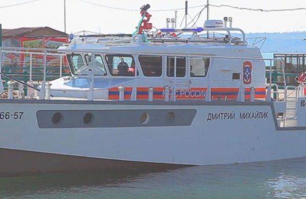 В Керчи спустили на воду новый катер для МЧС России