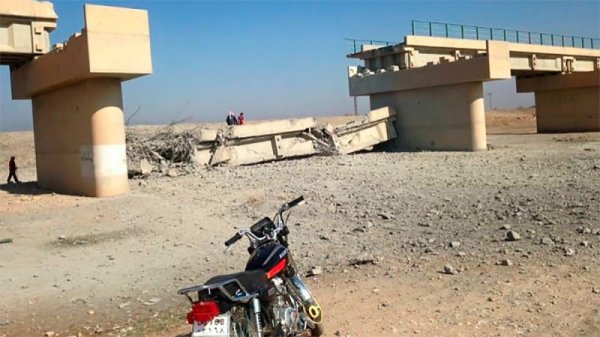 Мирная демонстрация под Дамаском закончилась массовым расстрелом