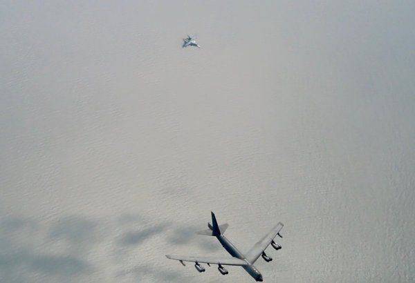Перехват стратегических бомбардировщиков США российскими Су-27 на Балтике