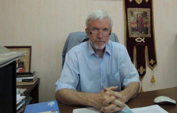 Александр Нотин: Зачем Стоун Путину?