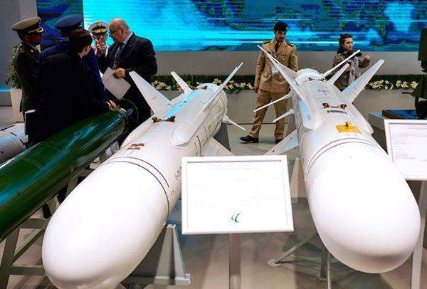 Флоту стало тесно: Что нового показал военно-морской салон в Петербурге