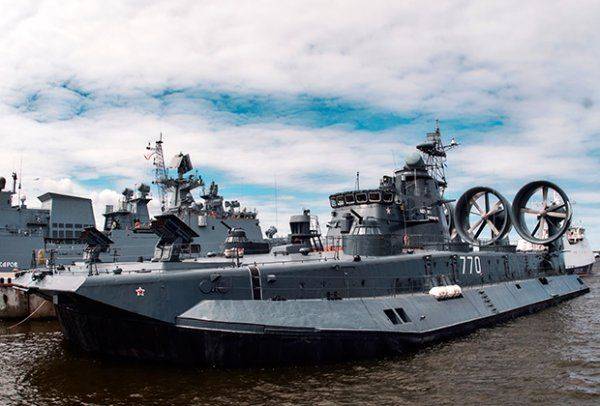 Флоту стало тесно: Что нового показал военно-морской салон в Петербурге