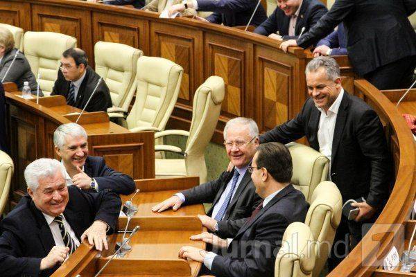 Очередная попытка молдавского олигархата отобрать голоса у социалистов