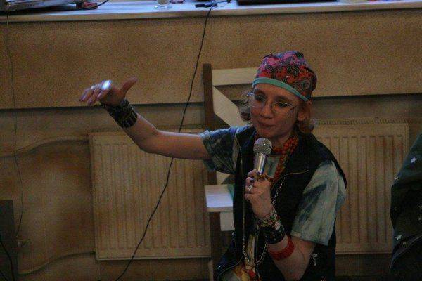 Побывав в Москве и Питере, экс-волонтер «Правого сектора» заявила, что на Украине лгут о России