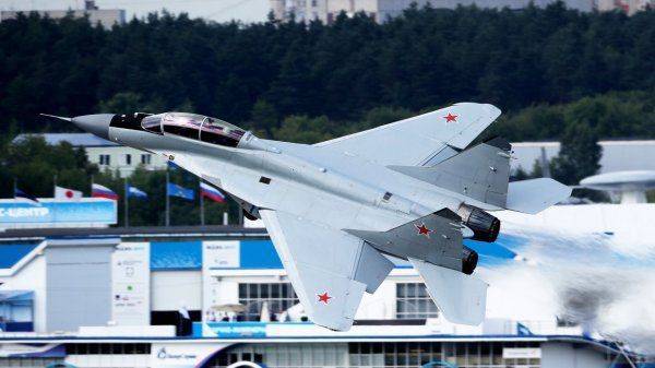 МАКС-2017: С паяльником, но не с кульманом