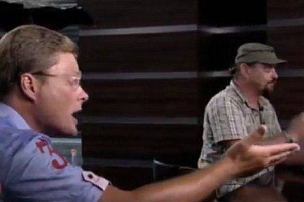 Ниже плинтуса. Престарелый шоумен Вересень облил водой в студии донецкого политолога за правду о Донбассе и Крыме 