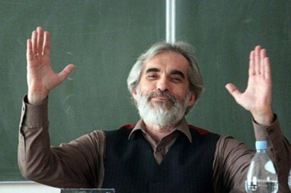 «Проффесор» Грицак: в Украине сейчас «сладкая контрреволюция», а шоколадника может сменить Трамп в юбке  