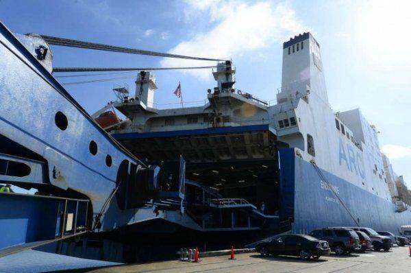 Запад готовится к войне: американцы накачивают Европу тяжелой бронетехникой