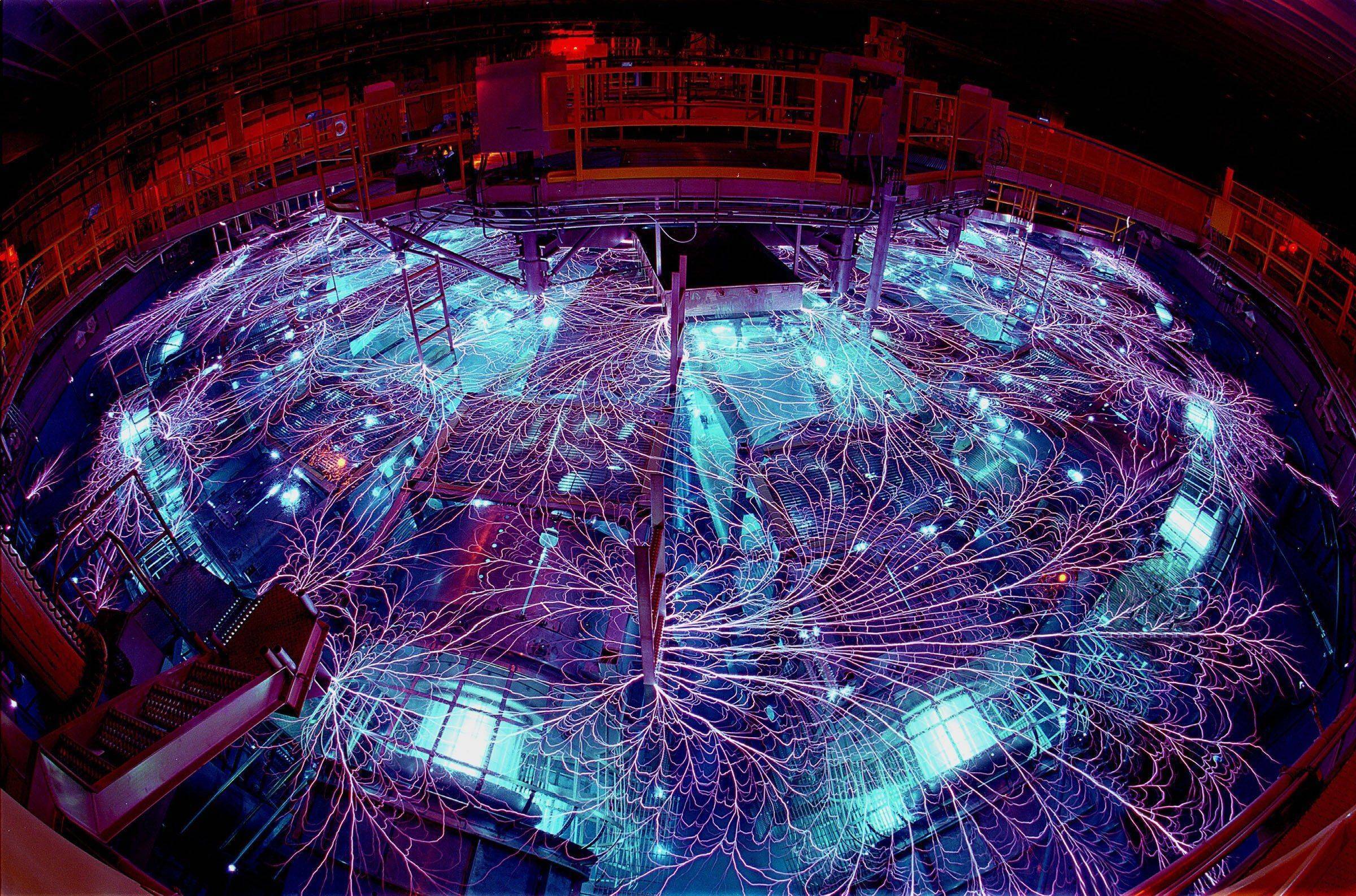 Наука развлечения. Токамак плазма. Адронный коллайдер черная дыра. Токамак 10. Токамак East.