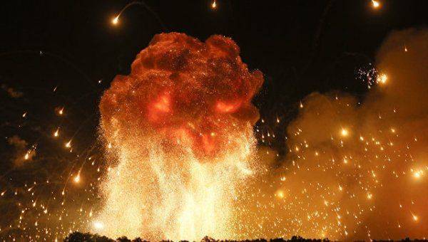 Генерал армии Виктор Муженко: Склады боеприпасов в Калиновке атаковали НЛО из космоса