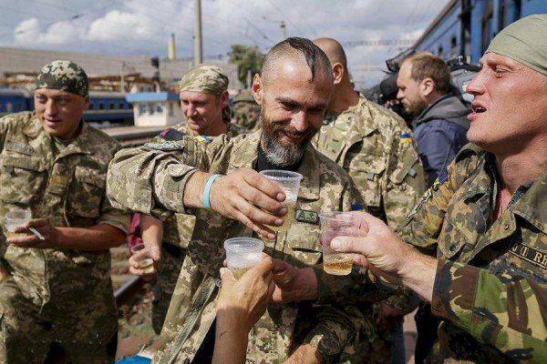 Главный военный прокурор Украины рассказал о повальном пьянстве ВСУ, убийствах и изнасилованиях мирных жителей