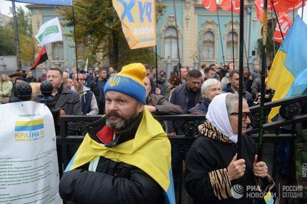 Новый киевский Майдан: зловещее шапито с теми же персонажами