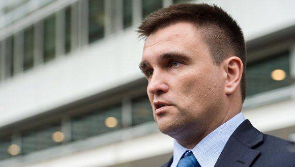 В Киеве обещают внести в ООН "жесткую" резолюцию по Крыму