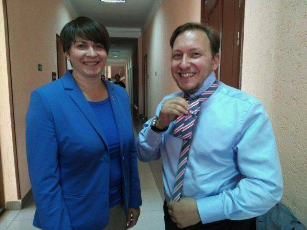 Как белорусская оппозиция учит генералов