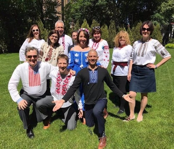 "Иностранцы, убирайтесь прочь!": в Киеве пятеро неизвестных избили сотрудника Госдепа США 