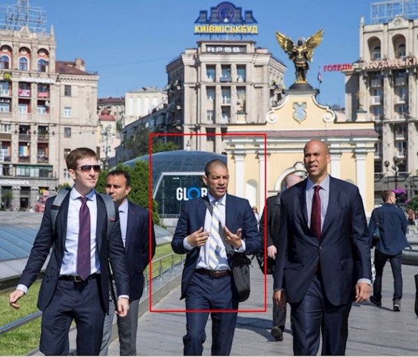 "Иностранцы, убирайтесь прочь!": в Киеве пятеро неизвестных избили сотрудника Госдепа США 