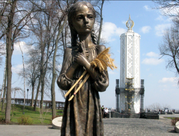 Миф о «геноциде украинцев» продвигал американский нацист