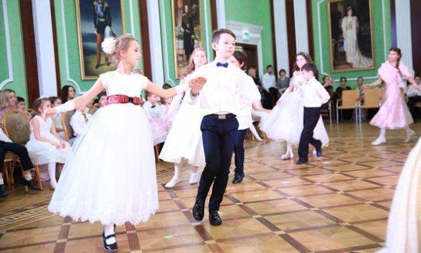 Кровь Романовых пустили в дело