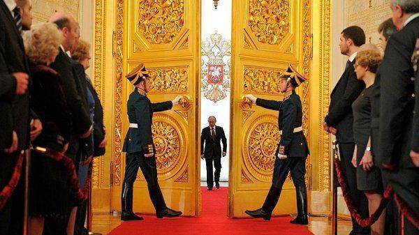 Двадцать лет покоя: Приходится жалеть, что Путину необходимо «избираться»