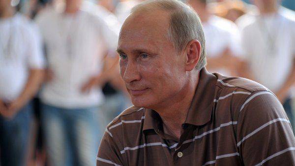 Двадцать лет покоя: Приходится жалеть, что Путину необходимо «избираться»