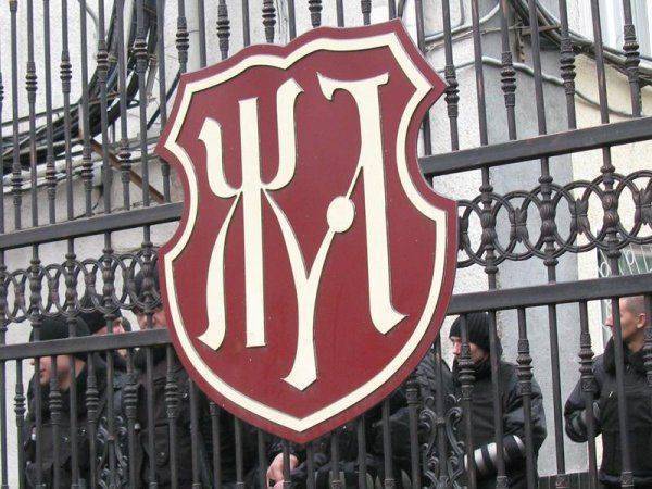 Петр Порошенко начал грабить и похищать граждан США