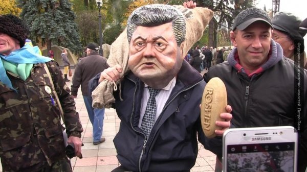 Порошенко намерен вынудить Евросоюз отменить безвизовый режим с Украиной